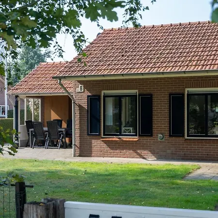 De Berkelstee Holiday home