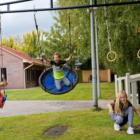 De Berkelstee Holiday home